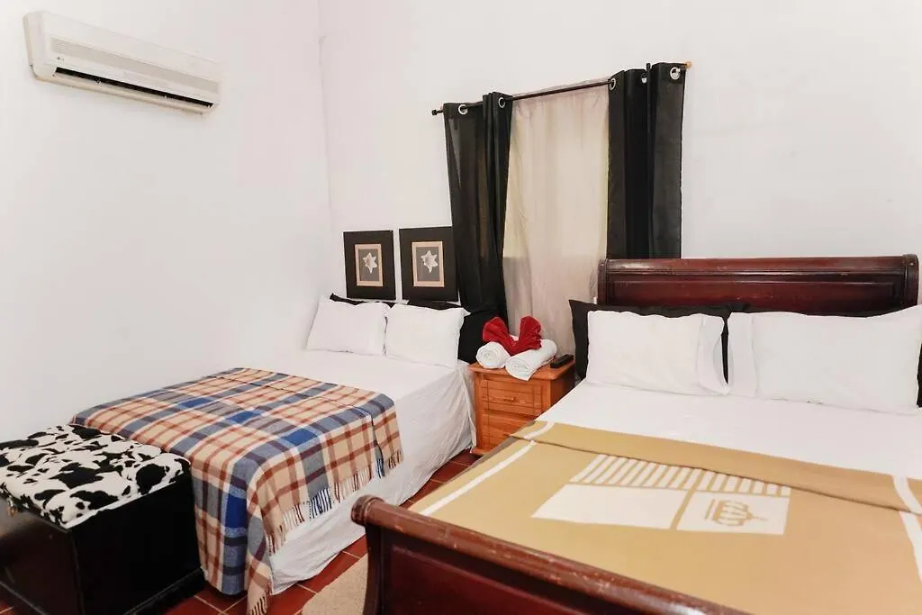 Villa Vacacional, Playa Pascual Samana 0*,